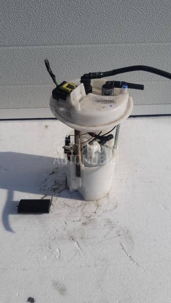 benzinska pumpa 1.4 t-jet 120k