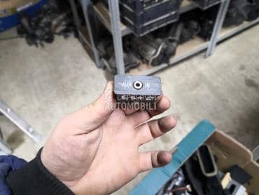 E60 Aux ulaz za BMW 520