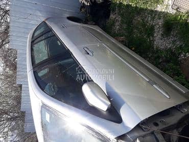 Renault Laguna 2004. god. -  kompletan auto u delovima