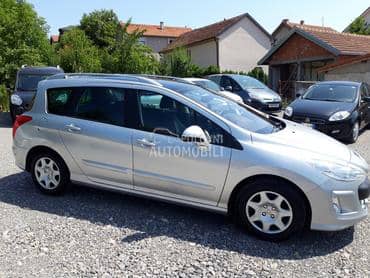 Peugeot 308 2009. god. -  kompletan auto u delovima