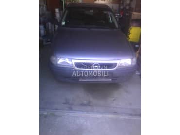 Stopaljke, migavci  za hecbek za Opel Astra F