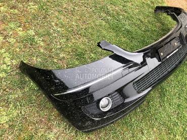 Prednji branik W169 crna boja za Mercedes Benz A 140, A 150, A 160 ... od 2004. do 2008. god.