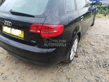 Desna polustranica za Audi A3 od 2003. do 2012. god.