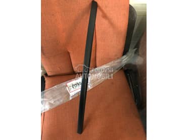 Lajsna na braniku za Audi A6 od 2004. do 2011. god.