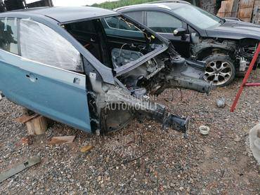 Ford Kuga -  kompletan auto u delovima