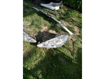 farovi za Peugeot 206 od 1998. do 2008. god.