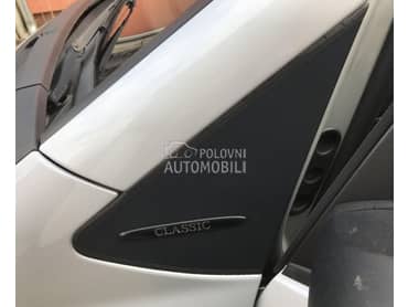 Maska trouglic kod retrovizora za Mercedes Benz A Klasa od 2004. do 2012. god.