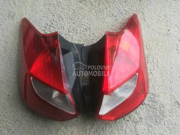 Lampa za Ford Focus od 2011. do 2016. god.