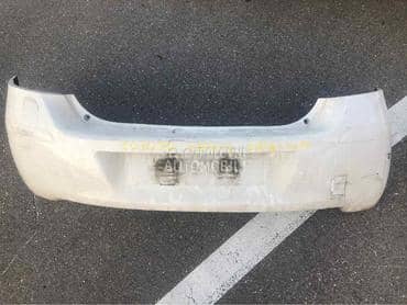 branik zadnji za Toyota Yaris od 2006. do 2011. god.