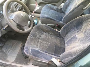 enterijer za Renault Scenic od 2000. do 2003. god.