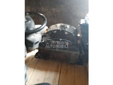 Kilometar sat instrument tabla za Volkswagen Passat B6 od 2005. do 2010. god.