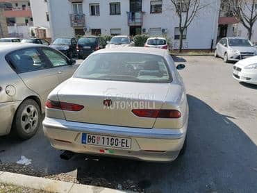 gepek vrata za Alfa Romeo 156