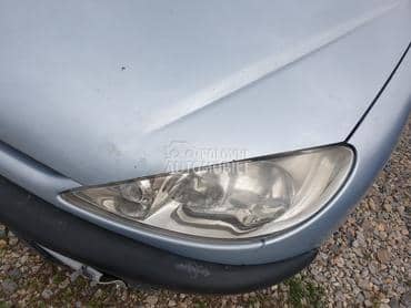 farovi za Peugeot 206 od 2002. do 2006. god.