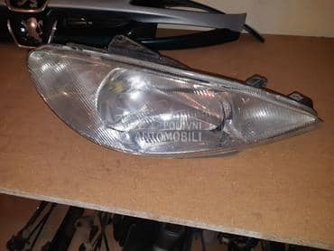 Desni far za H4 sijalicu za Peugeot 206