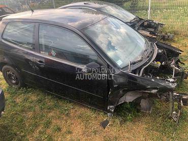 Volkswagen Polo 1.4tdi 2006. god. -  kompletan auto u delovima