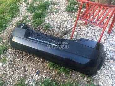 zadnji branik za Renault Megane od 2002. do 2006. god.