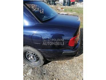 Stop svetla za Mitsubishi Carisma