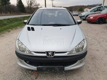 far krilo xauba za Peugeot 206 od 2001. do 2006. god.