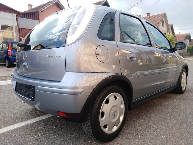 Opel Corsa C 1.2B Iz Švajcarske