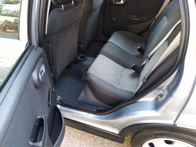 Opel Corsa C 1.2B Iz Švajcarske