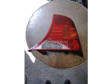 Desna stop lampa sedan za Ford Focus od 1998. do 2004. god.