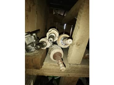 POLUOSOVINE za Dacia Duster