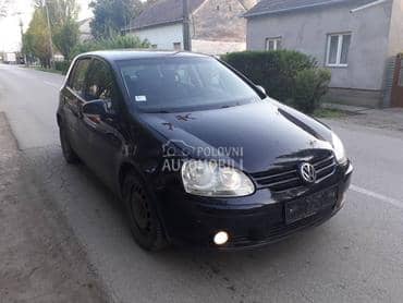 Volkswagen Golf 5 -  kompletan auto u delovima
