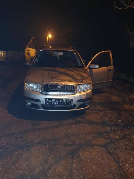 Škoda Fabia -  kompletan auto u delovima
