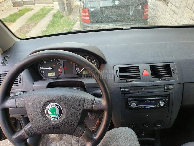 Škoda Fabia -  kompletan auto u delovima