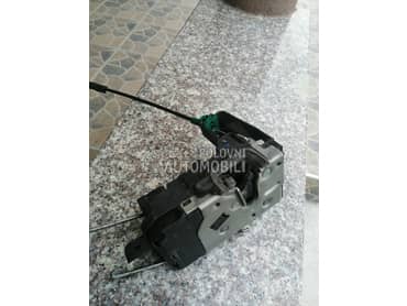 brava prednjih vrata za Opel Astra H od 2004. do 2012. god.