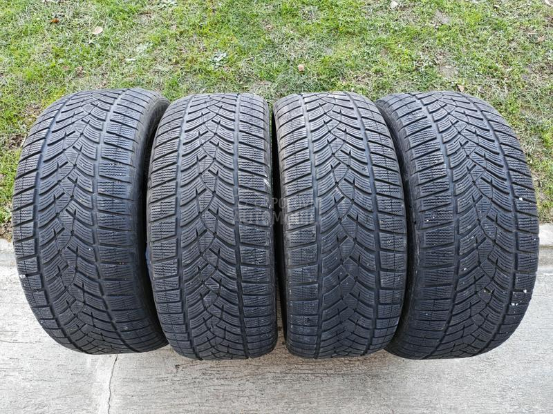 Goodyear 255/55 R19 Zimska