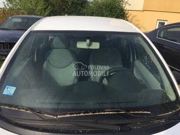 prednja sofersajbna za Citroen C3 od 2002. do 2008. god.