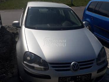 Volkswagen Golf 5 -  kompletan auto u delovima