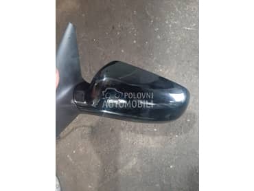 Retrovizor levi za Volkswagen Golf 4