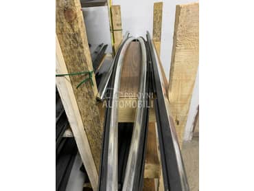 LAJSNA VRATA - STAKLA za Peugeot 3008, 5008 od 2009. do 2021. god.