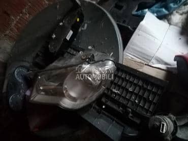 Far levi za Volkswagen Touran od 2007. do 2010. god.