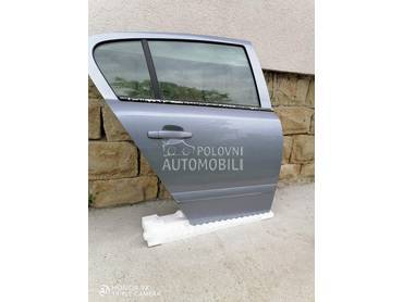 zadnja desna vrata za Opel Astra H od 2004. do 2012. god.