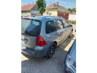 Peugeot 307 -  kompletan auto u delovima