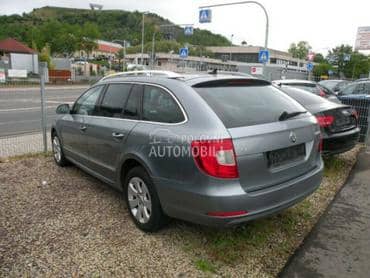 Škoda Superb karavan -  kompletan auto u delovima
