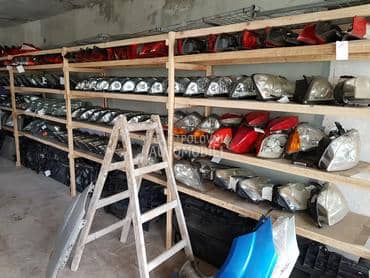 farovi za Ford C-Max, Escort, Fiesta ... od 1995. do 2015. god.