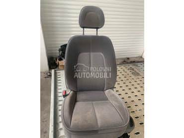 Sediste vozacevo za Peugeot 407