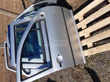 vrata golf4 u vise boja za Volkswagen Golf 4