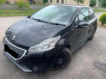 Peugeot 208 -  kompletan auto u delovima