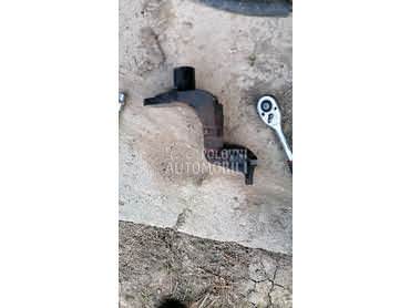 drzac motora za Hyundai Getz