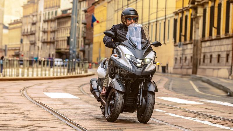 Yamaha TRICITY 300 B kategorija