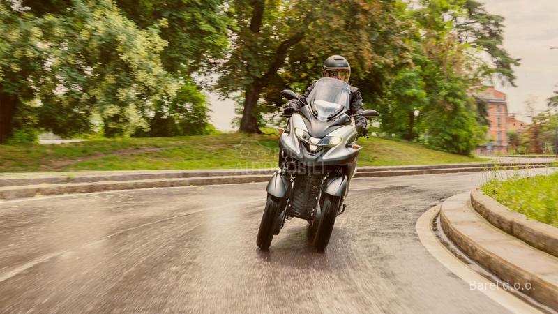 Yamaha TRICITY 300 B kategorija
