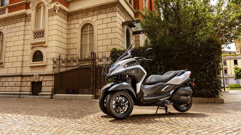 Yamaha TRICITY 300 B kategorija