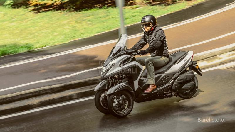 Yamaha TRICITY 300 B kategorija