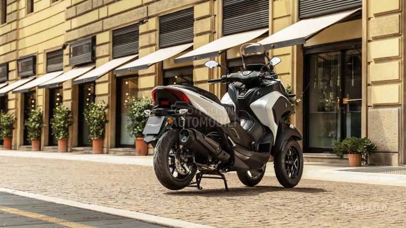 Yamaha TRICITY 300 B kategorija