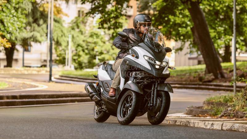 Yamaha TRICITY 300 B kategorija